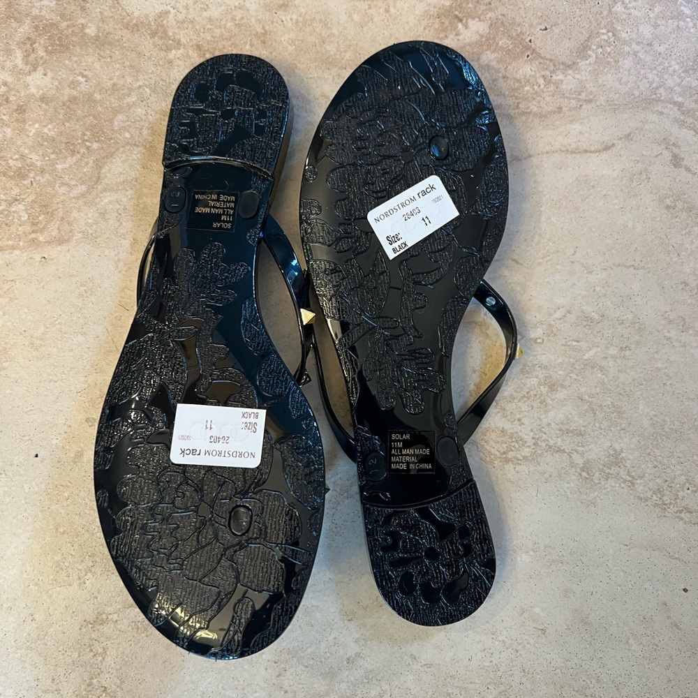DV by Dolce Vita Black Sandals with Gold Studs - Picture 2 of 3